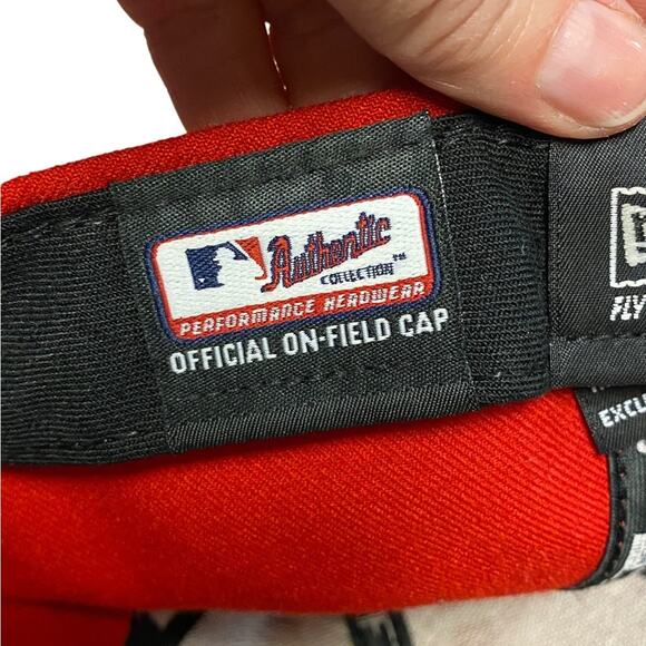 Texas Rangers Mens 7 3/4 Red Hat/Cap from New Era Official On-Field - Picture 3 of 5